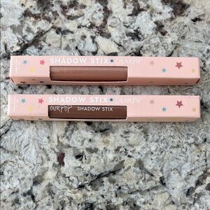 NIB! 2 ColourPop Shadow Stix in Honey and Cocktail Party